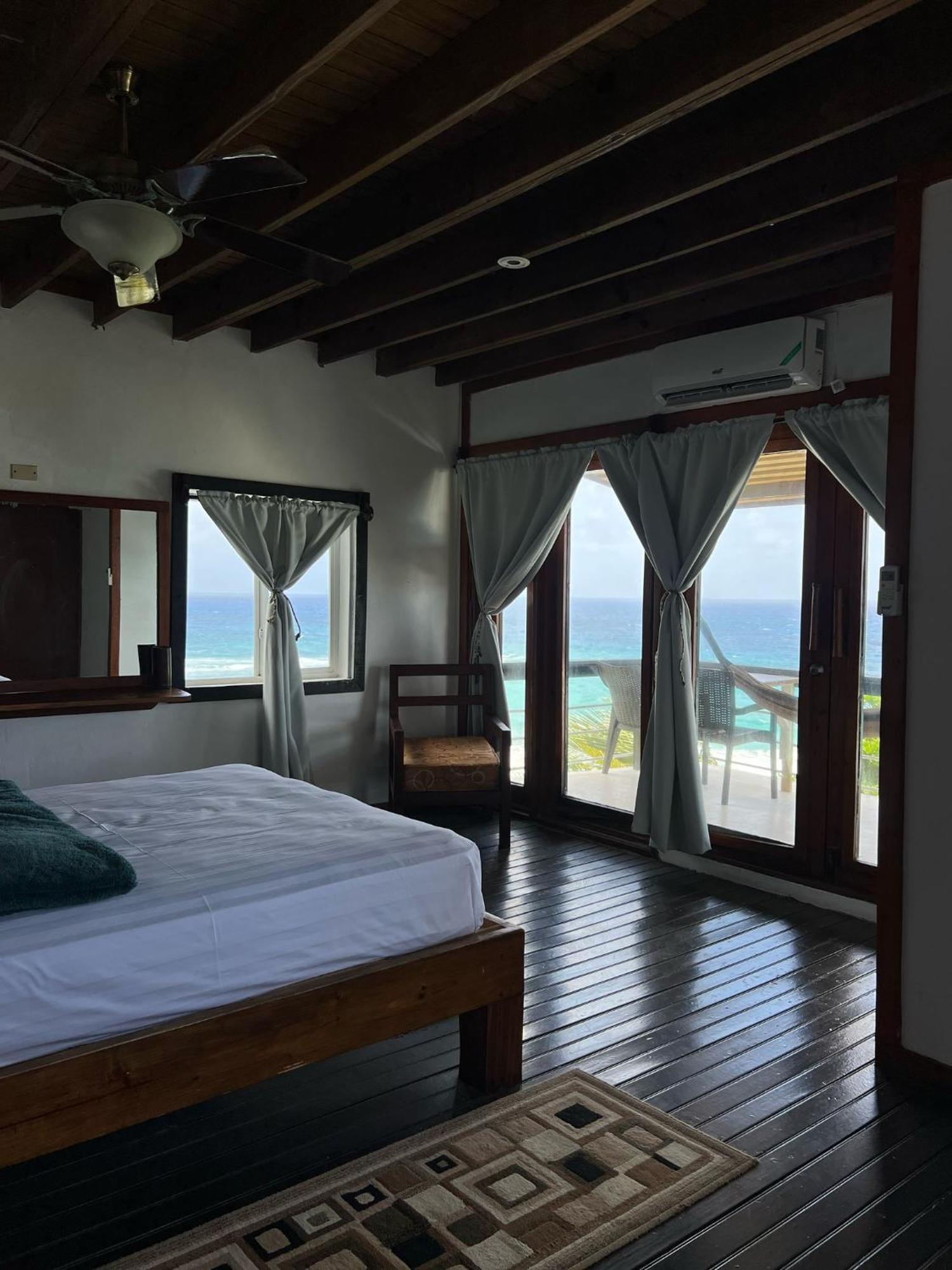 The Sea Cliff Hotel Resort & Spa بورت أنطونيو المظهر الخارجي الصورة