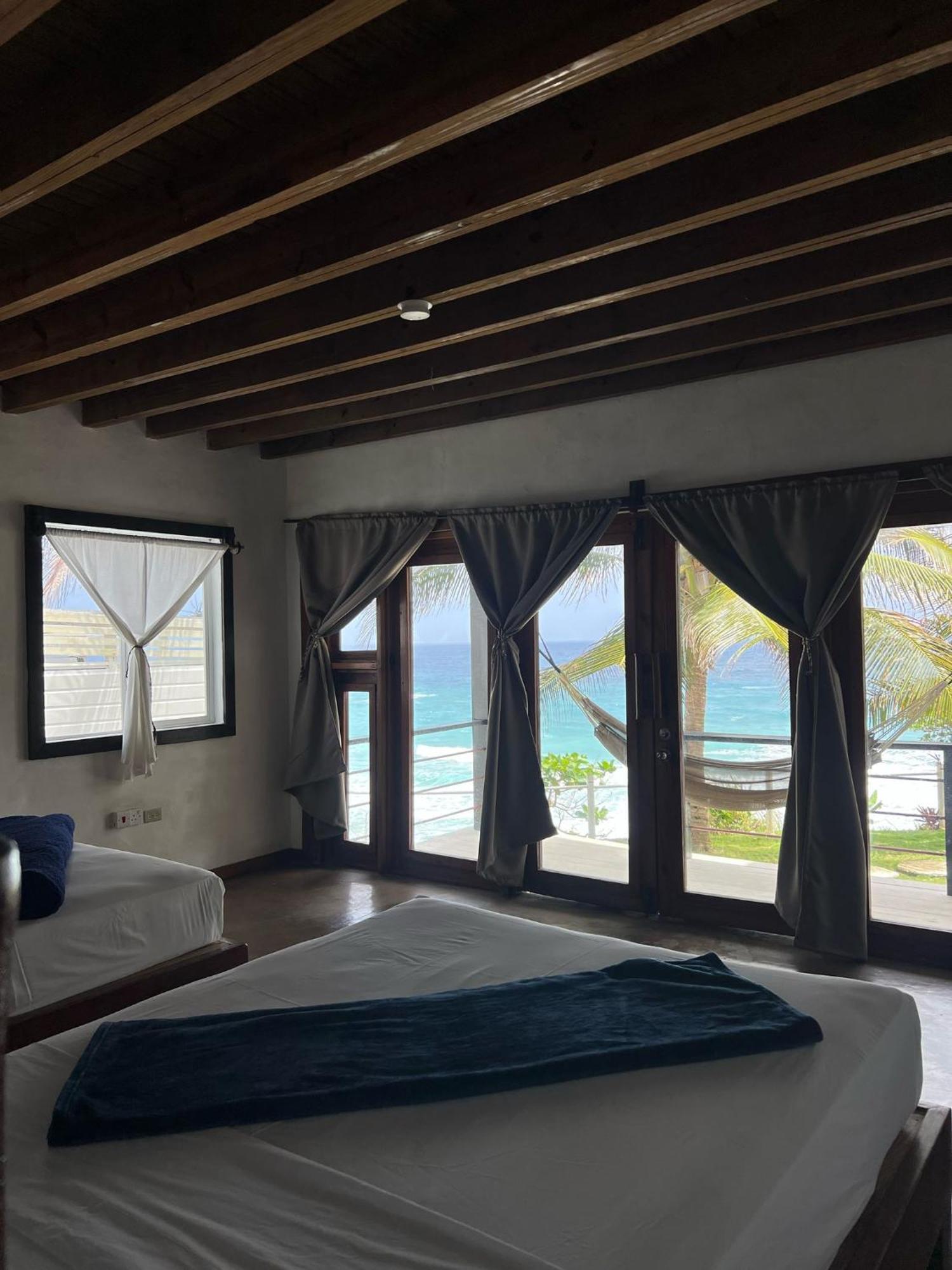 The Sea Cliff Hotel Resort & Spa بورت أنطونيو المظهر الخارجي الصورة