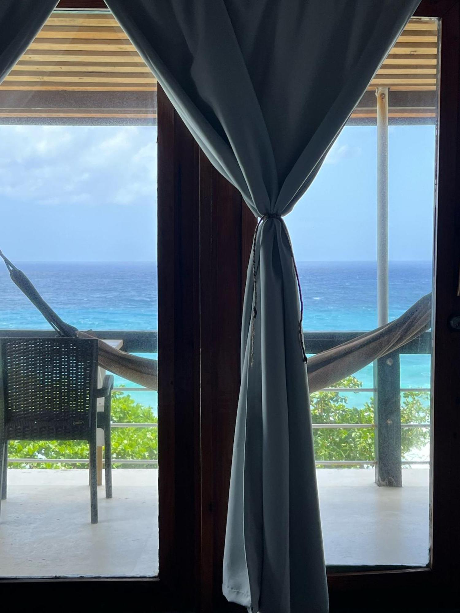 The Sea Cliff Hotel Resort & Spa بورت أنطونيو المظهر الخارجي الصورة